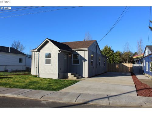 186 Sw Rainbow Ave, Dallas, OR, 97338-1418 | Card Image