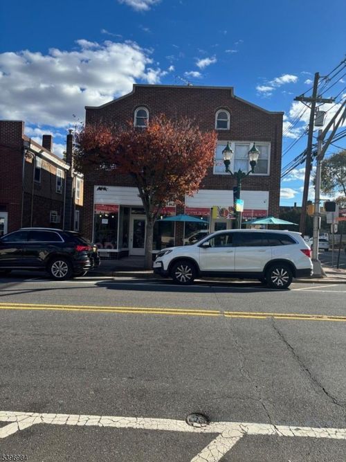 2 E Somerset St, Raritan, NJ, 08869-2102 | Card Image