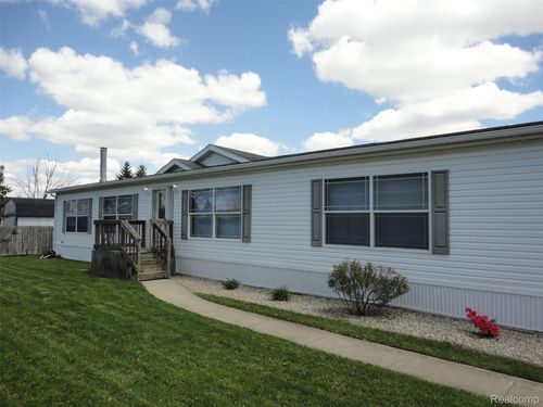 339 Blossom Cir, Erie, MI, 48133 | Card Image