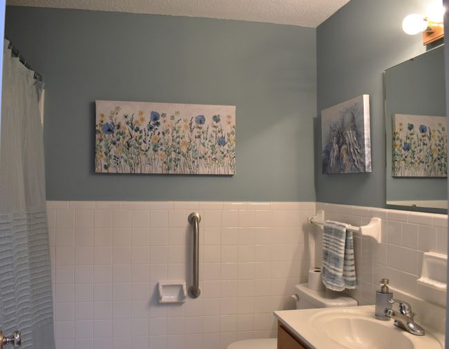 Guest Bathroom | Image 12