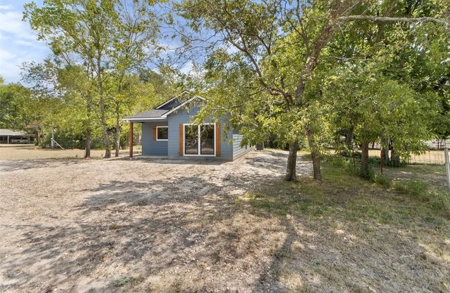 1019 Sw 5 Th St, House other with 3 bedrooms, 2 bathrooms and null parking in Cooper TX | Image 26