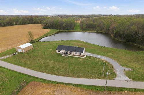 201 Oost Rd, Utica, KY, 42376-9625 | Card Image