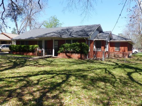 1102 W Main St, Brenham, TX, 77833-3406 | Card Image