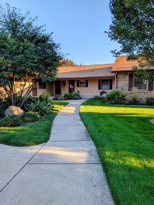 34-2856 S Wentward Ct, Hudsonville, MI, 49426-9240 | Card Image