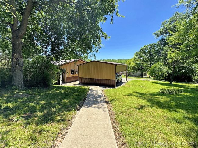 20413 Allen Rd, House other with 2 bedrooms, 2 bathrooms and null parking in Tahlequah OK | Image 16