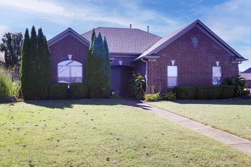 245 Mossy Springs Dr, Oakland, TN, 38060-3467 | Card Image