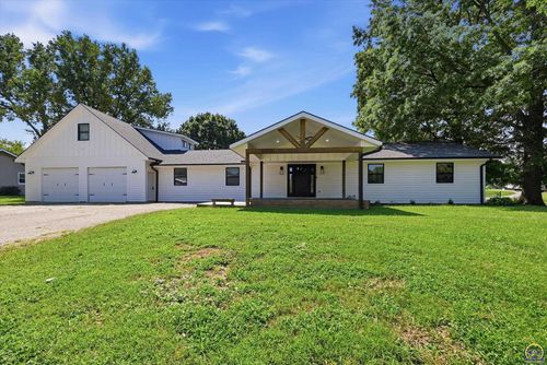 503 15th St, Valley Falls, KS, 66088-1353 | Card Image