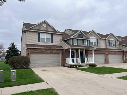 1637 Chippewa Way, Mount Pleasant, MI, 48858-5431 | Card Image