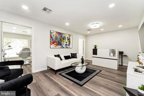 ste-f-1144 Walker Rd, GREAT FALLS, VA, 22066-1837 | Card Image