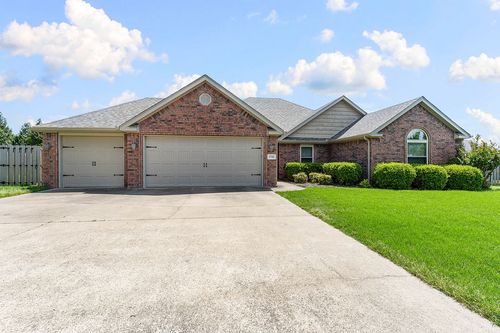 3700 Ne Oaktrace Ave, Bentonville, AR, 72712-5790 | Card Image