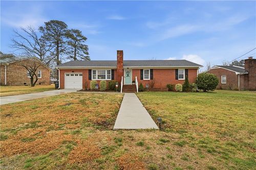 1523 Art Ct, Suffolk, VA, 23434-6501 | Card Image