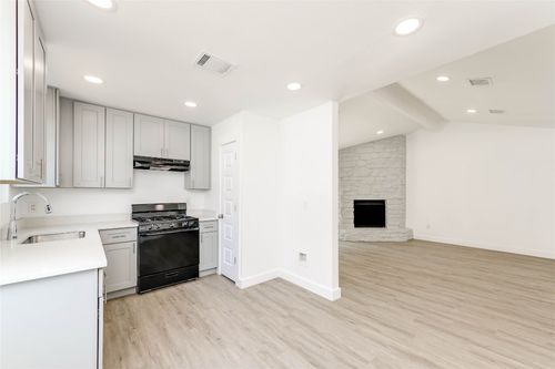 a-3410 Lynridge Dr, Austin, TX, 78723-2349 | Card Image