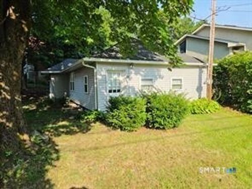 60 Mason Ave, Watertown, CT, 06779-2106 | Card Image