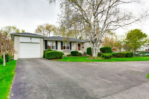 15 Bakerdale Rd, Markham, ON, L3P1J3 | Card Image