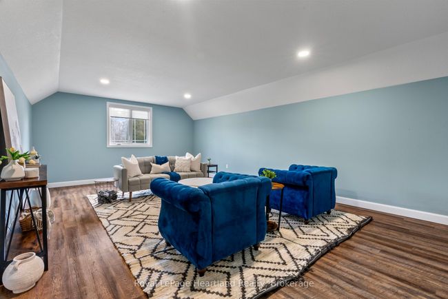 411 Jane St, House other with 7 bedrooms, 3 bathrooms and 10 parking in Palmerston ON | Image 36