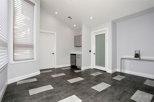 180 Phillips Hill Rd, New City, NY, 10956-4132 | Card Image