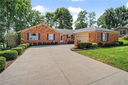209 Twin St, Lewisburg, OH, 45338-8927 | Card Image