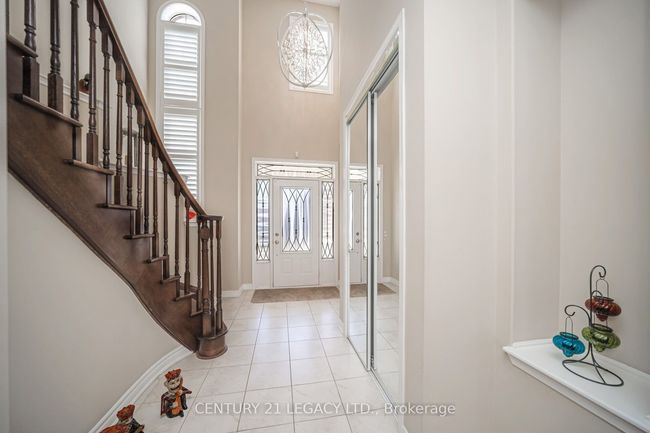 33 Callandar Rd, House other with 4 bedrooms, 3 bathrooms and 4 parking in Brampton ON | Image 41