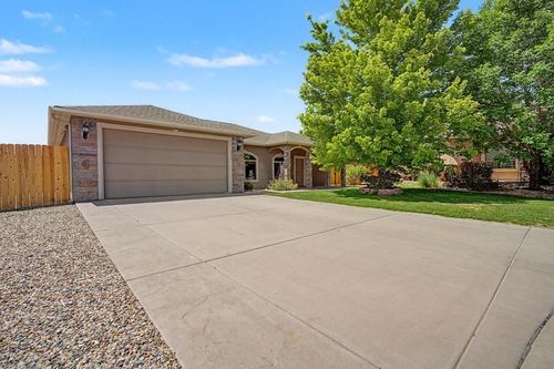 1027 Chinle Ct, Fruita, CO, 81521-7413 | Card Image
