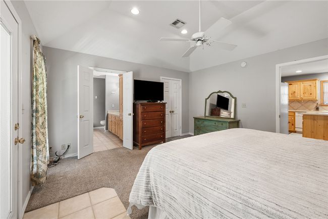 236 N Golfview Dr, House other with 3 bedrooms, 3 bathrooms and null parking in Hilltop Lakes TX | Image 14