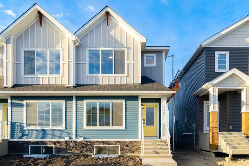 6 Fireside Cir, Home with 3 bedrooms, 3 bathrooms and 2 parking in Cochrane AB | Card Image