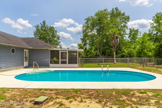 131 Crestwood Dr, House other with 3 bedrooms, 2 bathrooms and null parking in Interlachen FL | Image 12