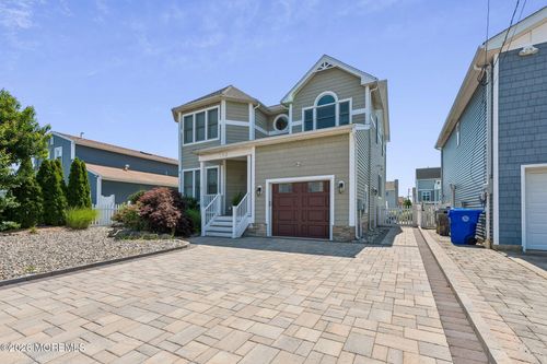 45 E Pampano Dr, Brick, NJ, 08723-7643 | Card Image