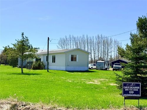 360 Cleavely St, House with 2 bedrooms, 1 bathrooms and null parking in Minitonas MB | Card Image