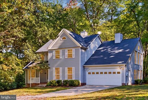 8201 Seven Pines Ln, WALDORF, MD, 20603-4062 | Card Image