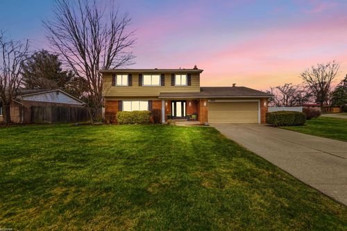 18840 Millar Rd, Clinton Township, MI, 48036-2097 | Card Image