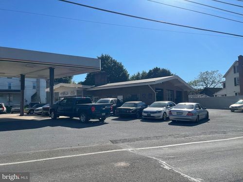 4 S State St, BROWNSTOWN, PA, 17508-5091 | Card Image