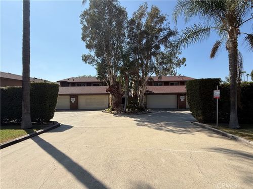 854 N Glassell Street, Orange, CA, 92867 | Card Image