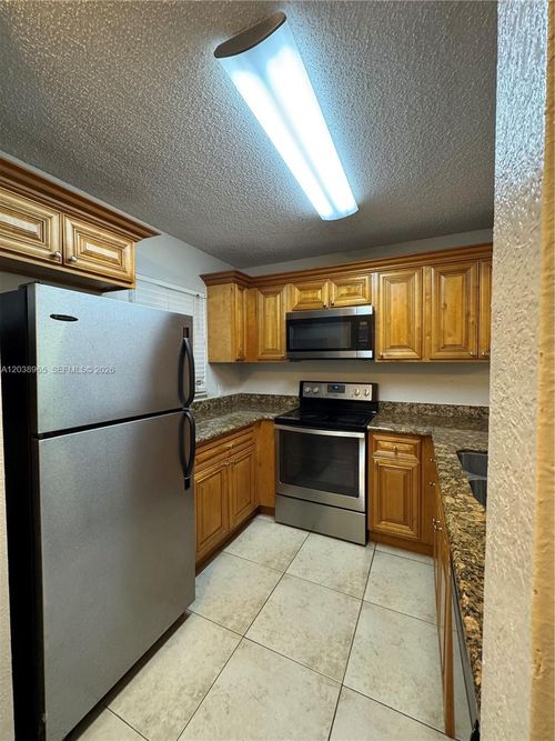 h-1661 Balfour Point Dr, West Palm Beach, FL, 33411-3902 | Card Image