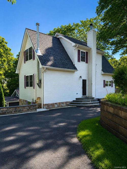 10 Jay Court, Kent, NY, 10512 | Card Image