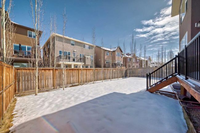 18 Rockford Road Nw, Home with 4 bedrooms, 3 bathrooms and 4 parking in Calgary AB | Image 45