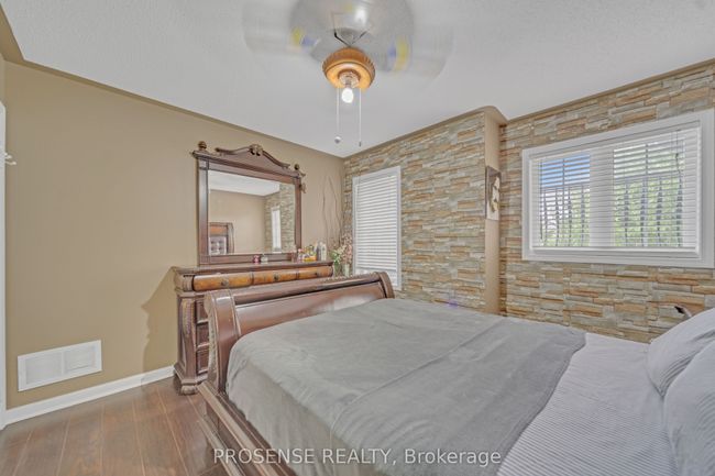 147 Whitwell Dr, House other with 6 bedrooms, 4 bathrooms and 4 parking in Brampton ON | Image 31