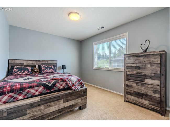 308 Sw 38 Th Loop, House other with 4 bedrooms, 3 bathrooms and 3 parking in Gresham OR | Image 37