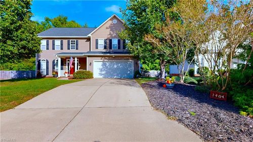 1404 Suncrest Dr, High Point, NC, 27265-9705 | Card Image