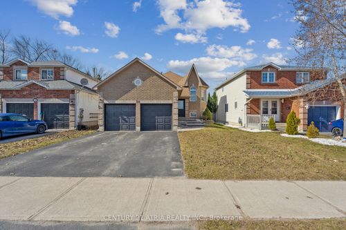 28 Cassandra Dr, Barrie, ON, L4M6W4 | Card Image