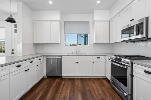 adu-1203 Stonemark Pl, Vista, CA, 92081-0003 | Card Image