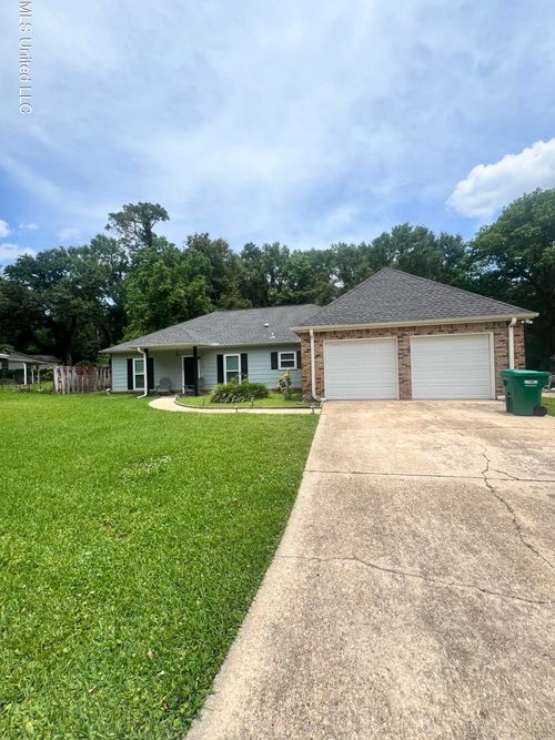 11258 Laura Ln, Gulfport, MS, 39503-3933 | Card Image