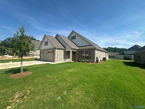 21118 Lamb Ave, Athens, AL, 35613-2352 | Card Image