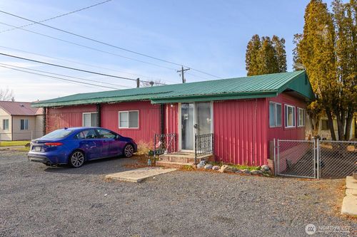 211 N 2nd St, Coulee City, WA, 99115-5151 | Card Image