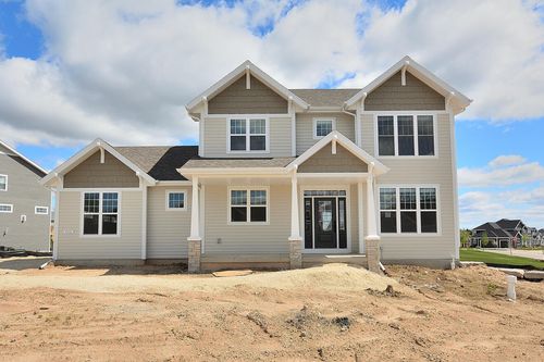 8246 Bluebird Ct, Mequon, WI, 53092 | Card Image