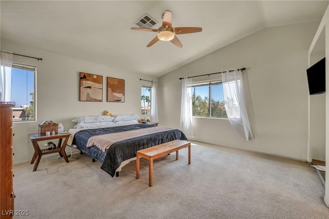 8421 Cheerful Brook Ave, House other with 5 bedrooms, 3 bathrooms and null parking in Las Vegas NV | Image 5