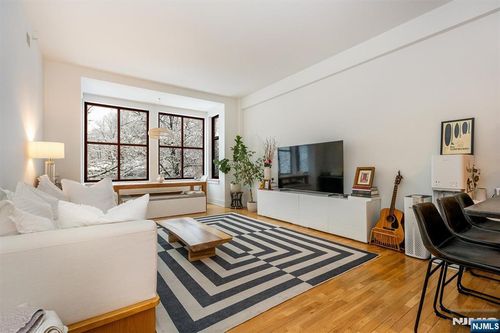 85 Park Ave, Glen Ridge, NJ, 07028-2326 | Card Image