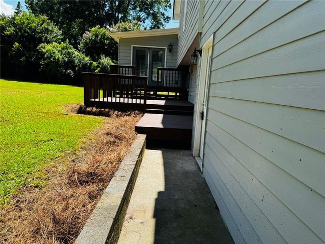 208 Arbour Way, House other with 3 bedrooms, 2 bathrooms and null parking in Suwanee GA | Image 44