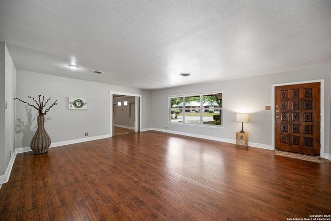 434 Winfield Blvd, House other with 3 bedrooms, 2 bathrooms and null parking in Windcrest TX | Image 5
