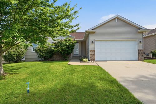 1623 Wolf Drive Nw, Cedar Rapids, IA, 52405 | Card Image