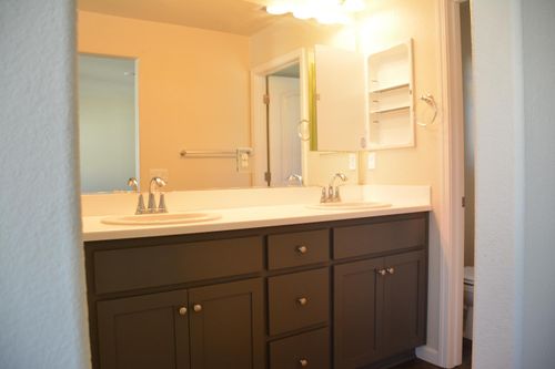 2540 Chandon Cir, Modesto, CA, 95355-8531 | Card Image